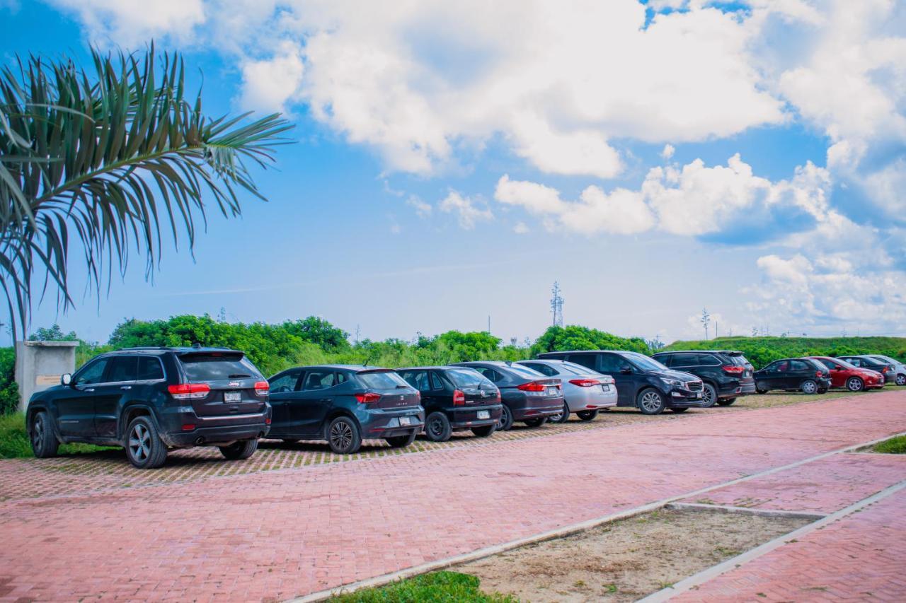 Villas Grand Marina Kinuh تيلشاك بويرتو المظهر الخارجي الصورة
